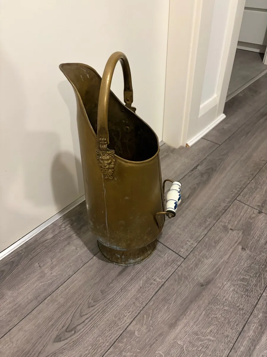 Vintage Coal scuttle - Image 1