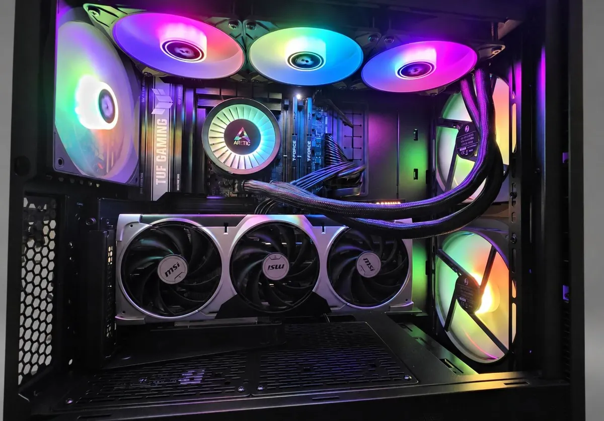 LANCOOL 216 i5 ULTRA RTX 5070 Gaming PC - Image 4
