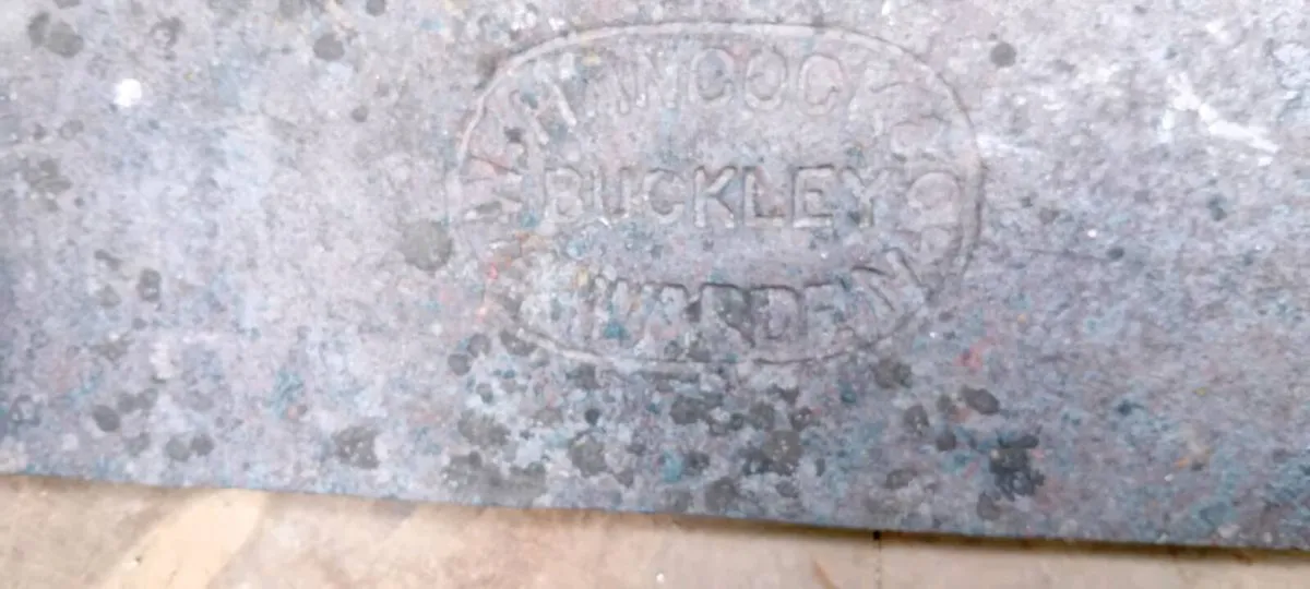 Concrete ridge caps - Image 2