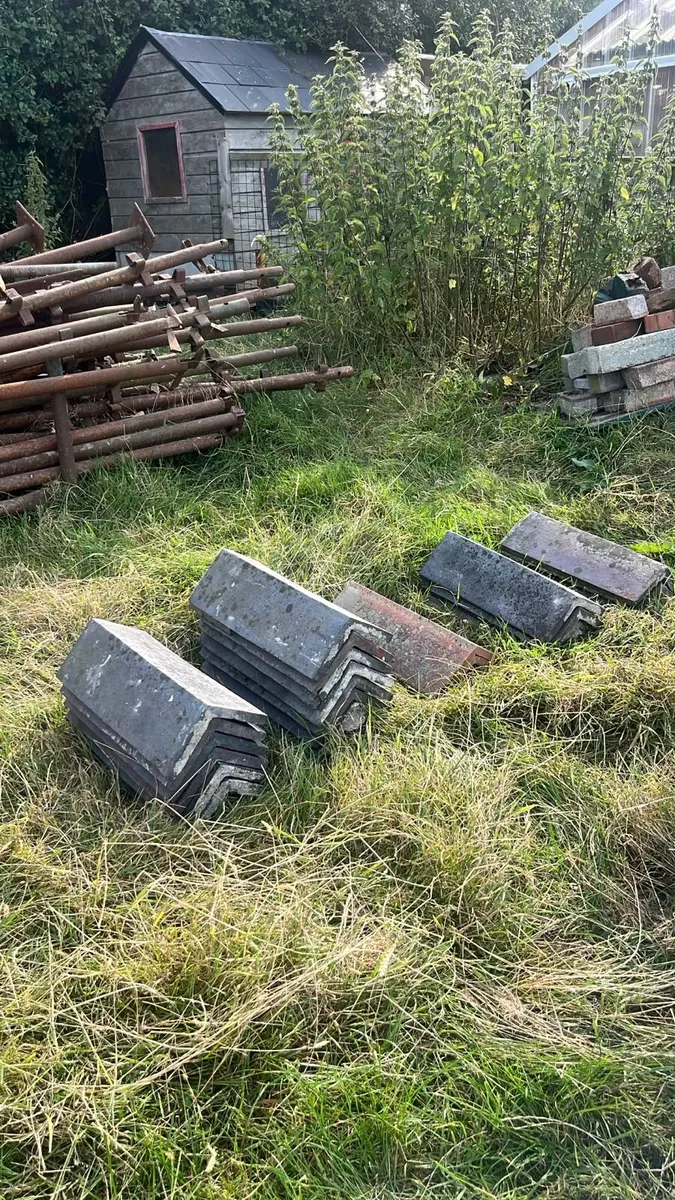 Concrete ridge caps - Image 3