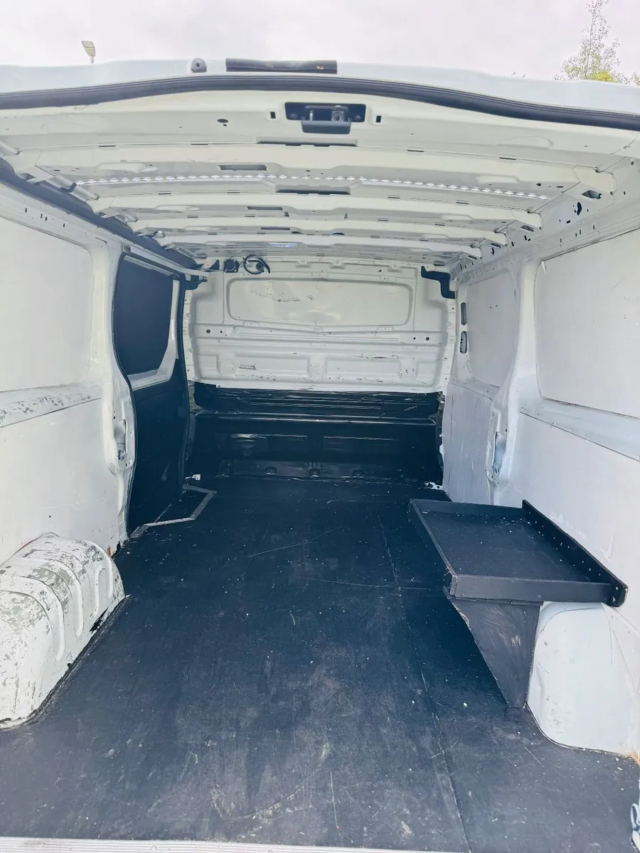 Nissan NV300 2020 - Image 3
