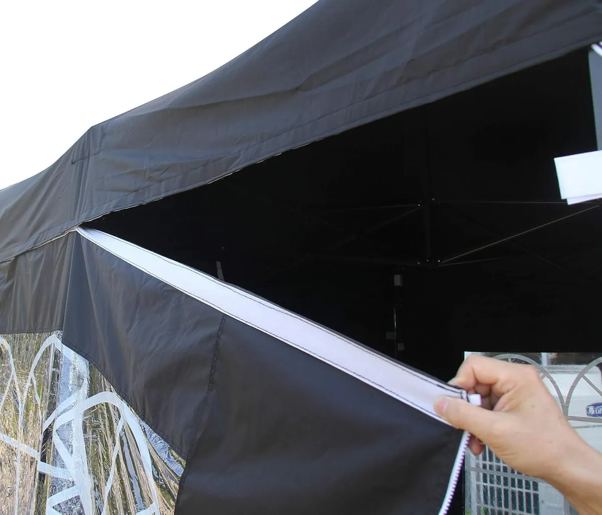 2.5x2.5 Fully Waterproof Pop Up Gazebo - Image 4