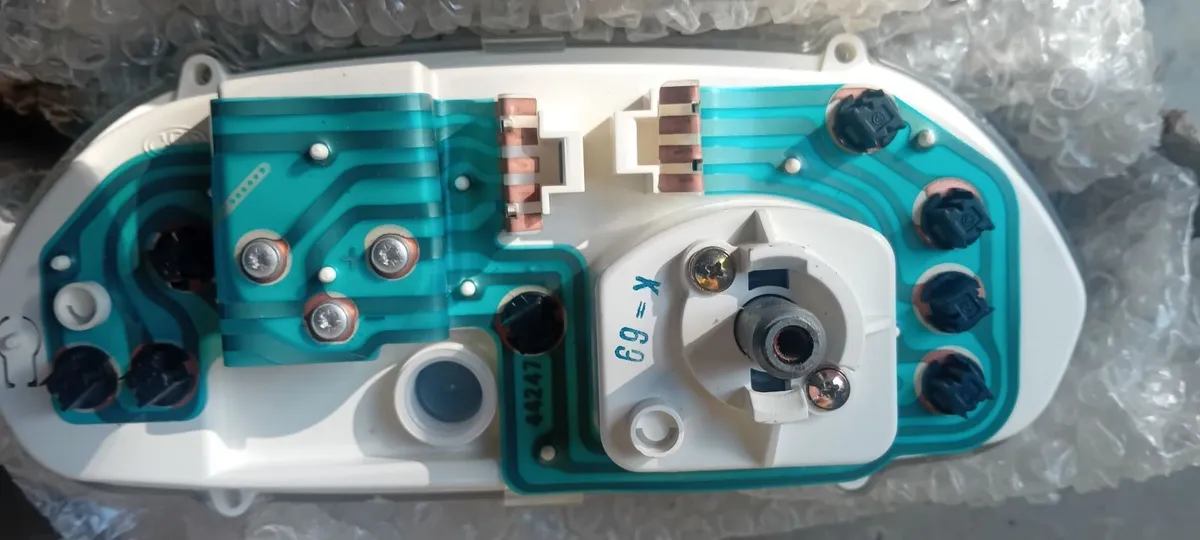 Piaggio Speedometers and Vespa PX Engine stand - Image 4