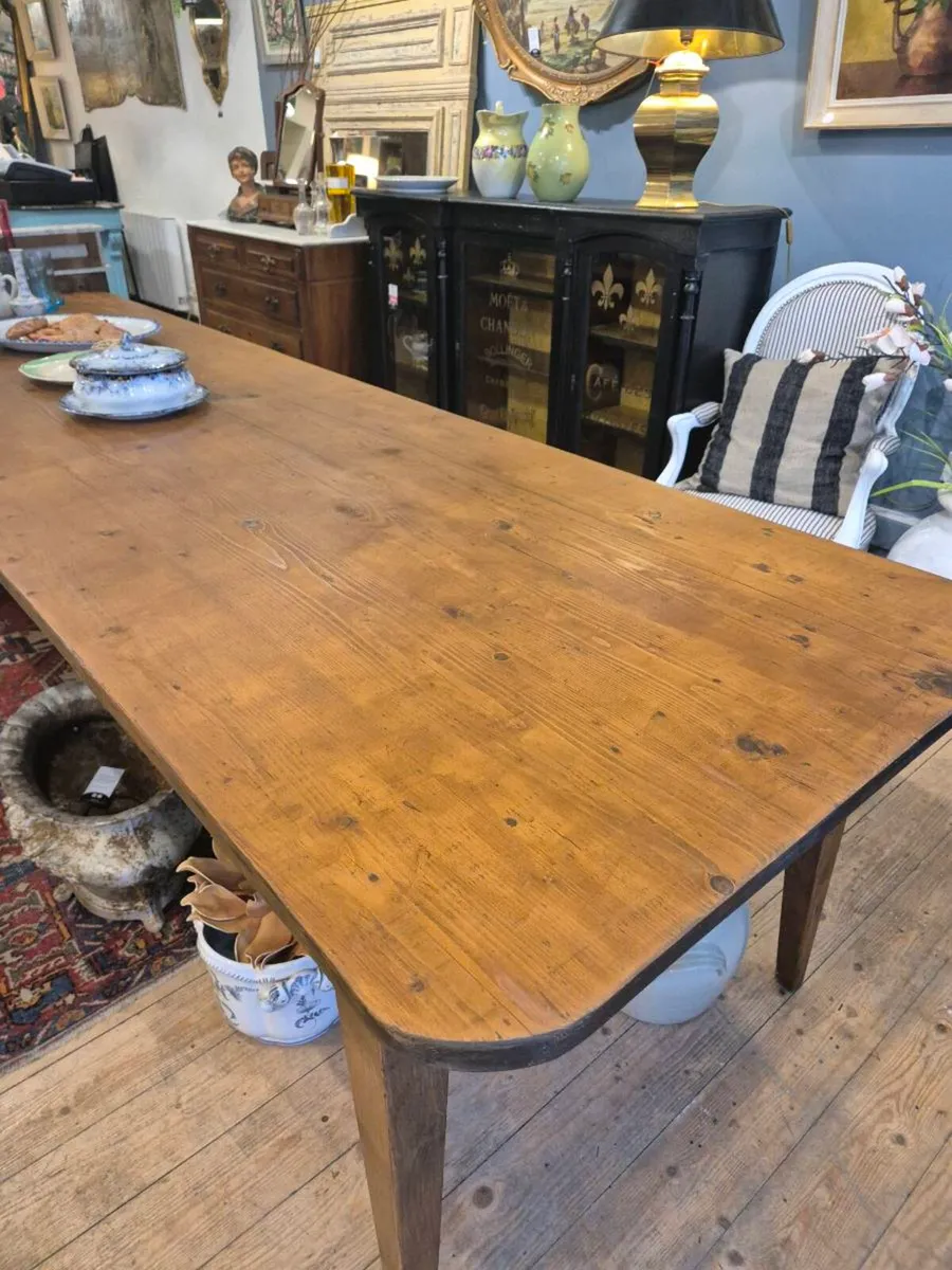 Lovely old French antique dining table - Image 1