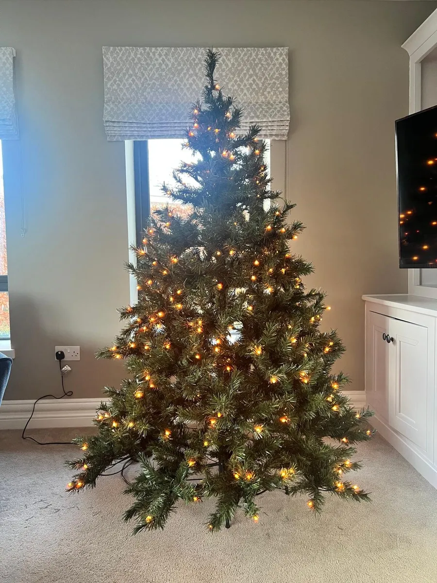Christmas tree - Image 2