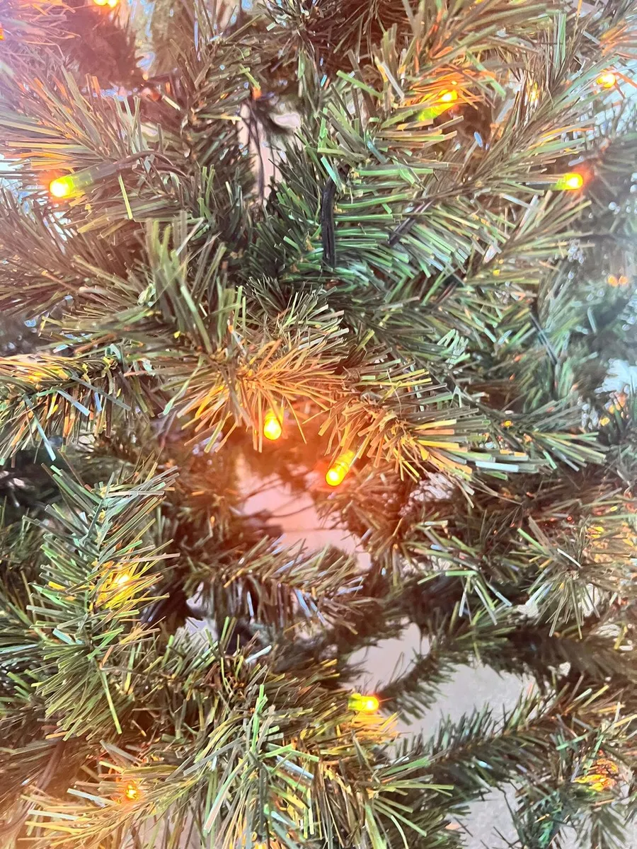 Christmas tree - Image 4