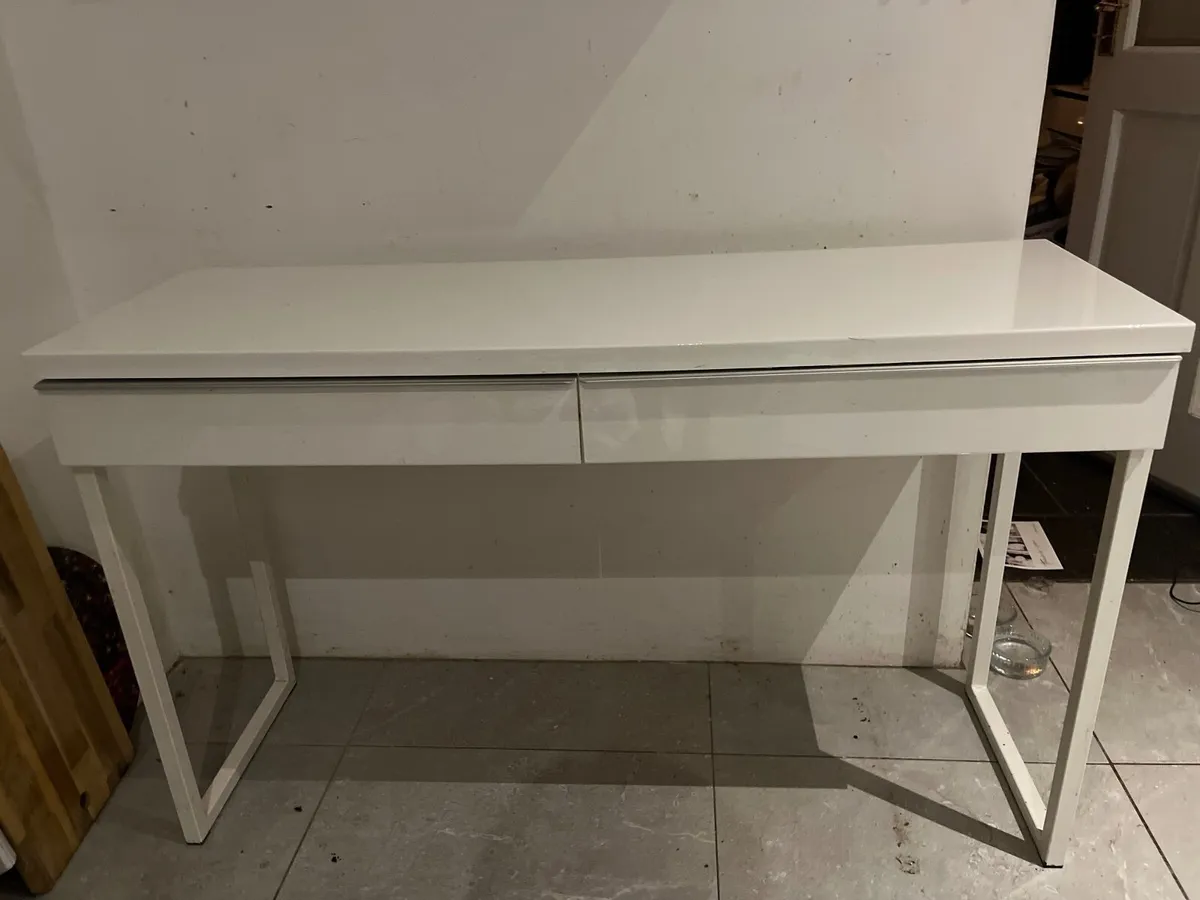 Table - Image 1