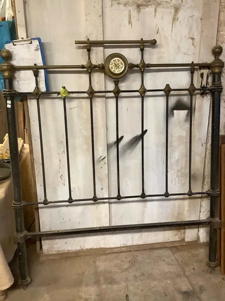 Antique brass and iron bed - Image 4
