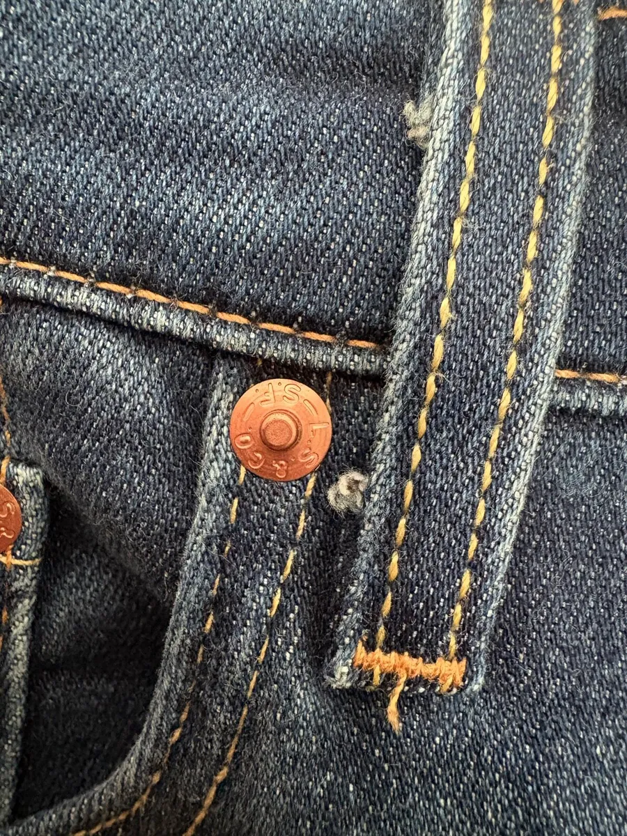 Men’s Levi’s jeans - Image 3