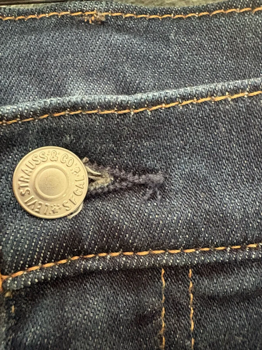 Men’s Levi’s jeans - Image 4