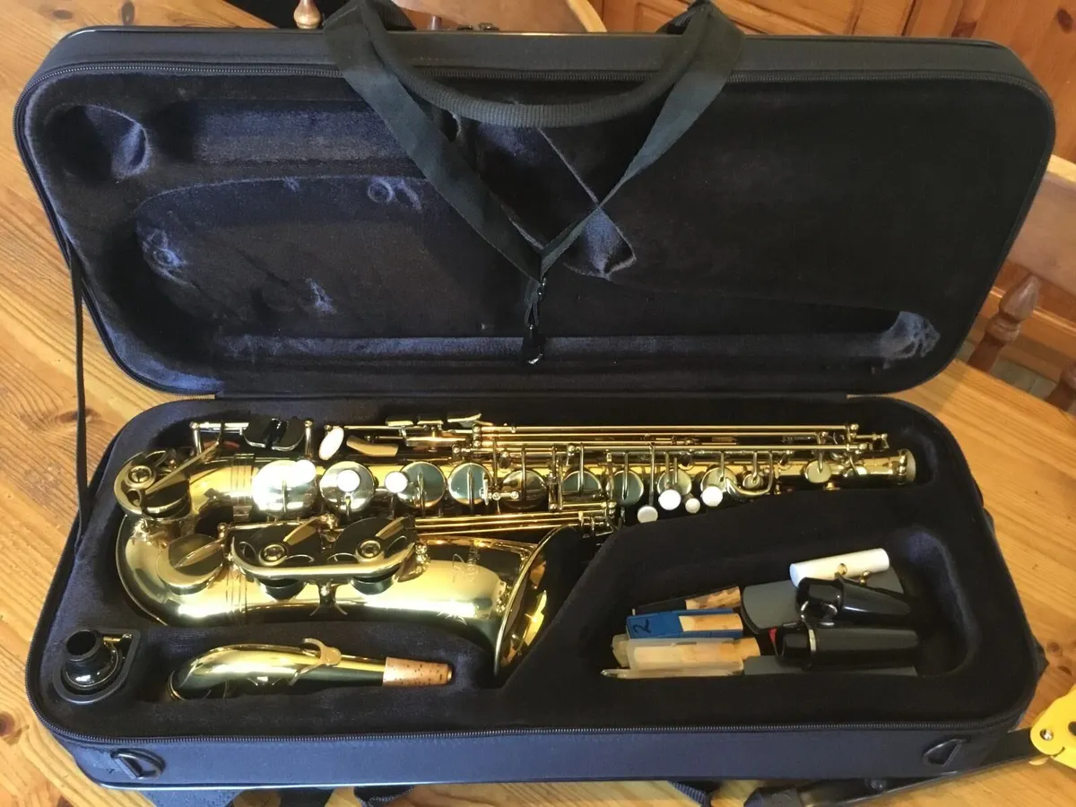 Saxophone - Image 4