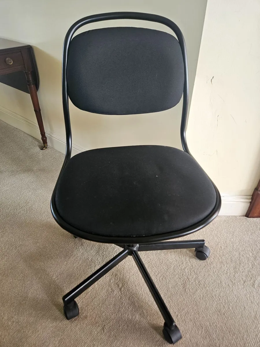 Office chair - Image 1