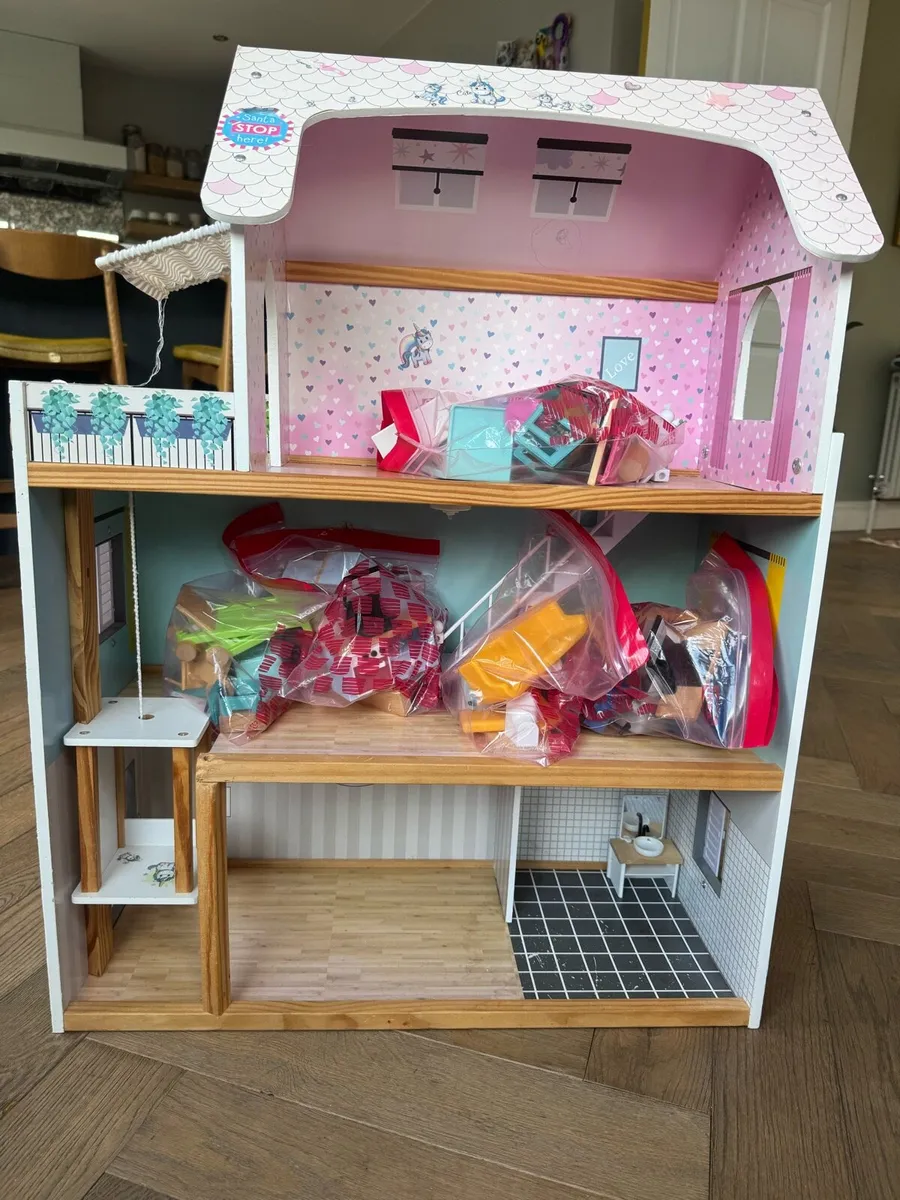 Free Doll House