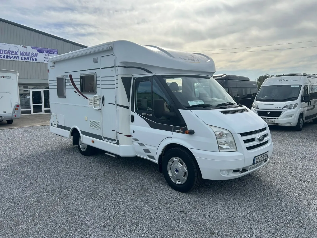 2009 Sunlight T58 Motorhome - Image 1