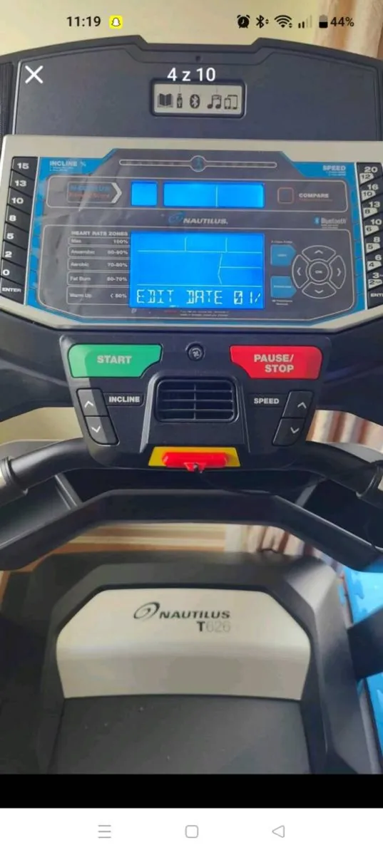 NAUTILUS T626 treadmill - Image 4