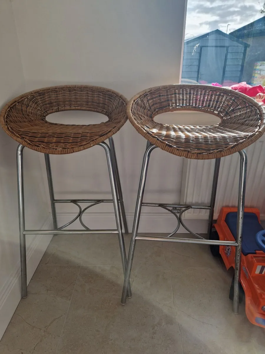2 x Bar stools - Image 1