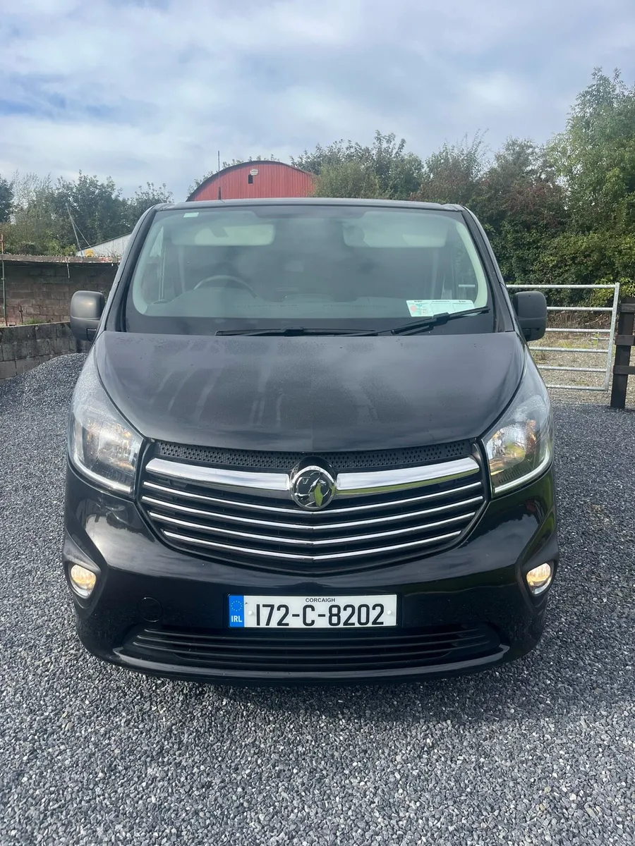2017 Opel Vivaro - Image 1