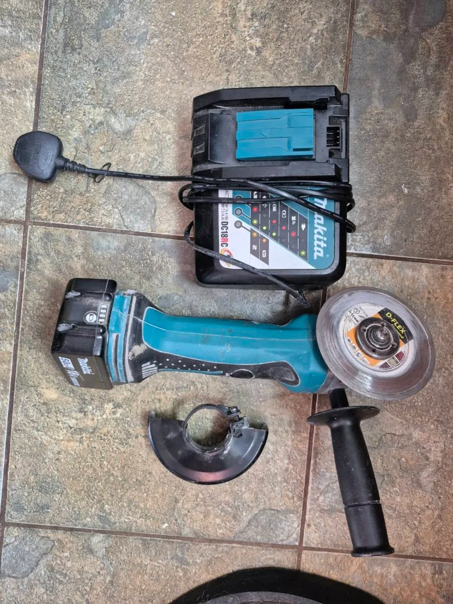 Makita cordless angle grinder