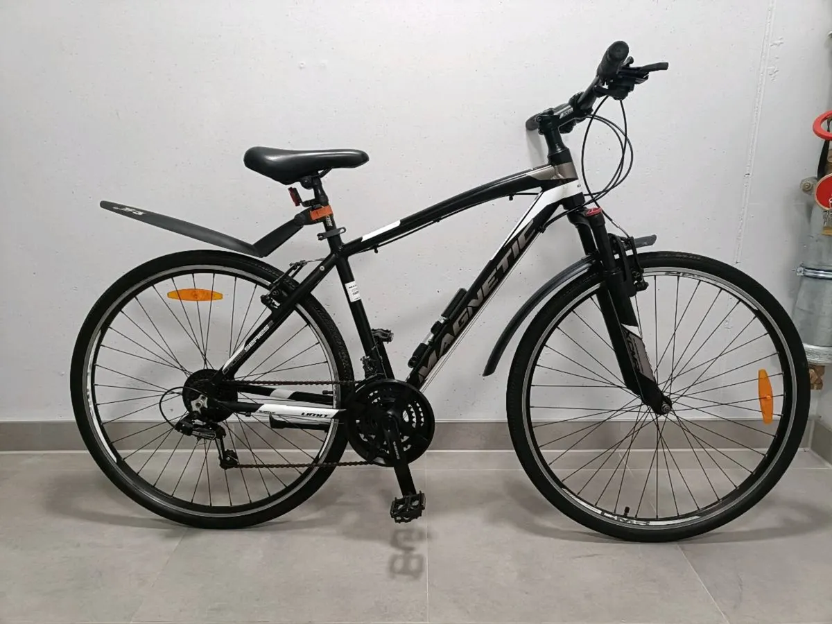 Gents Hybrid bike size M as Trek,Giant,Cube,Scott - Image 4