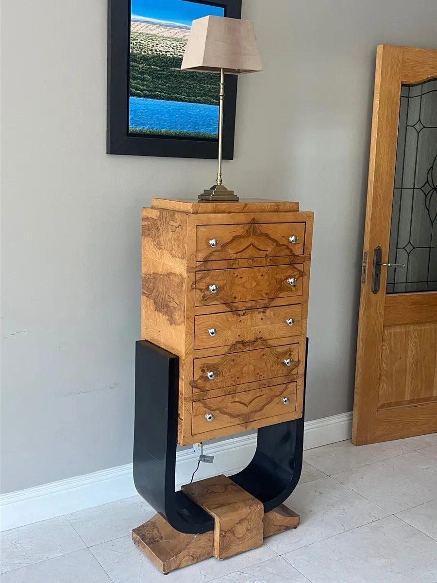 Burr walnut 5 door solid console - Image 1