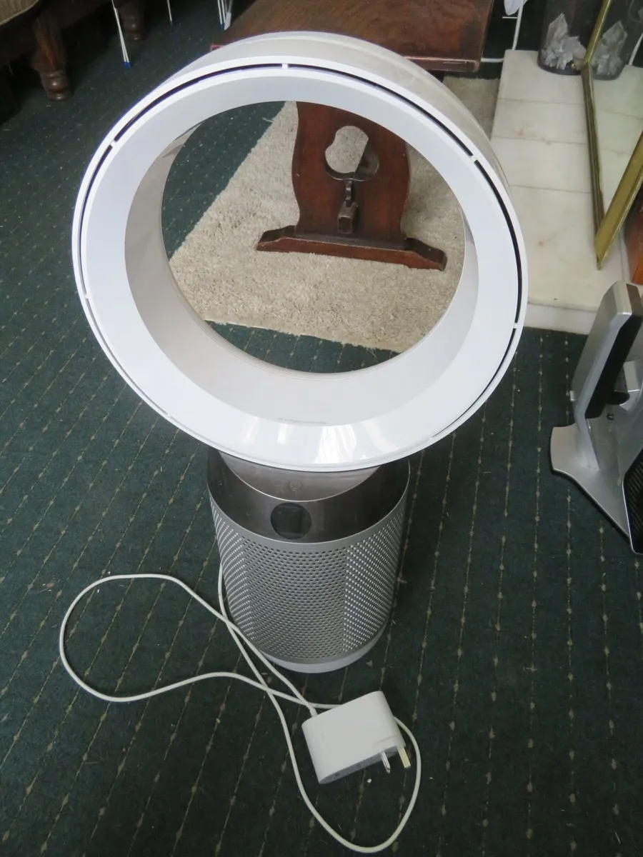 Dyson Air Purifier {DP04} (working, but no remote) - Image 1