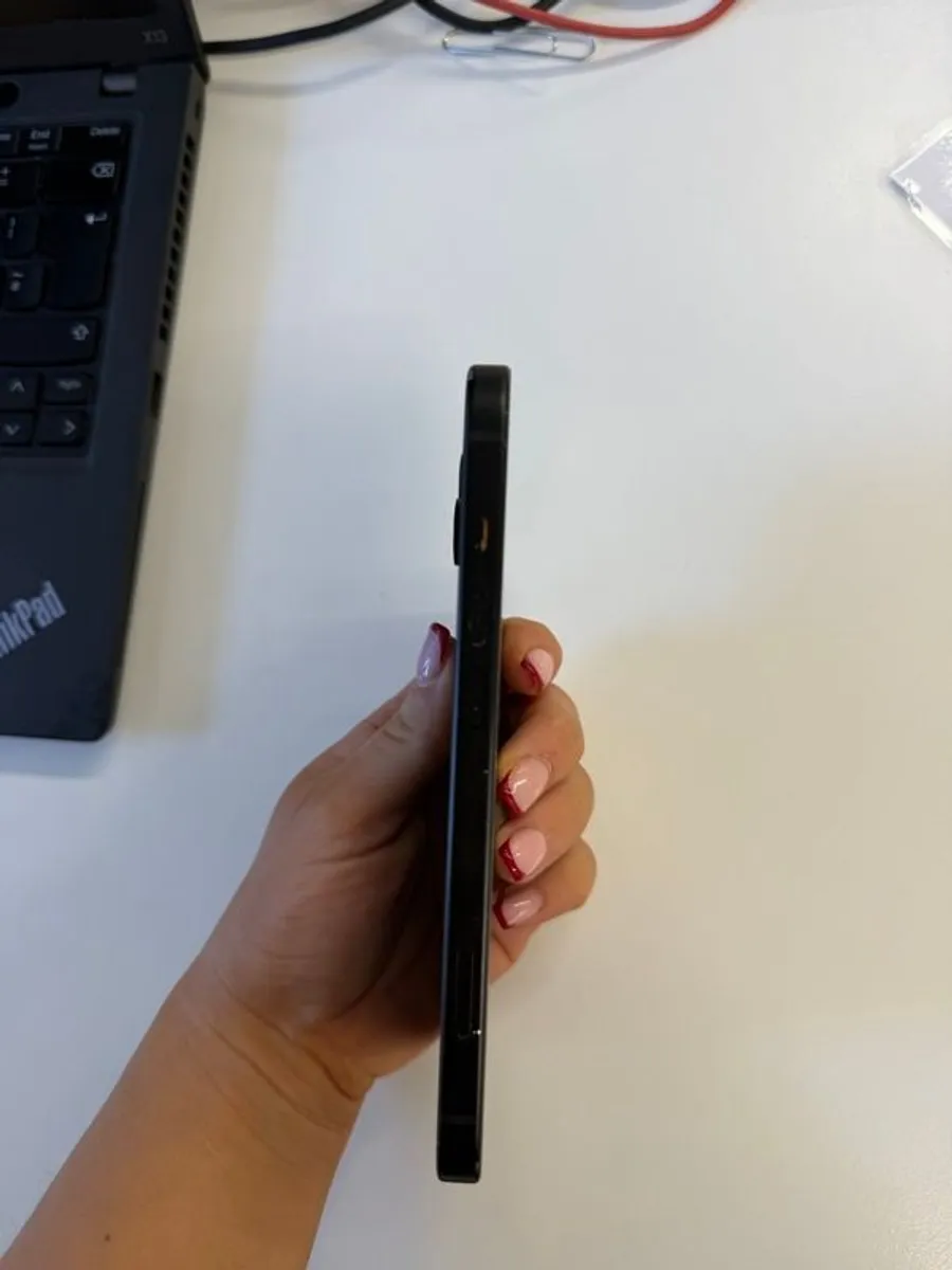 iPhone 15 128GB unlocked - Image 2