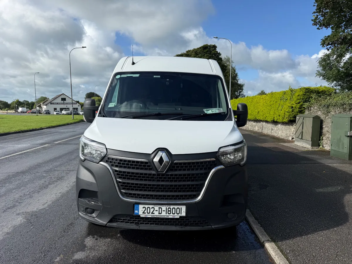 Renault Master 2020 - Image 2