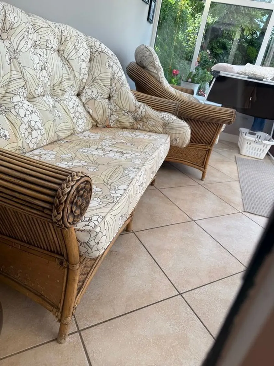 Conservatory sofas - Image 2