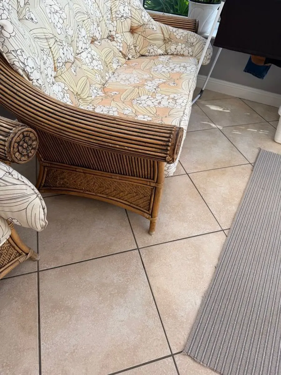 Conservatory sofas - Image 4