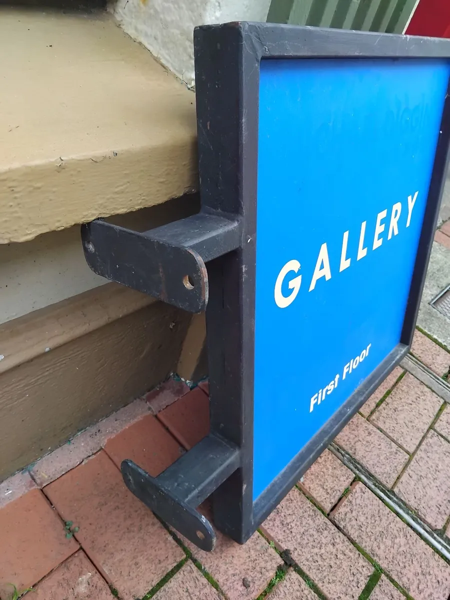 Cast iron double sided sign - Image 2