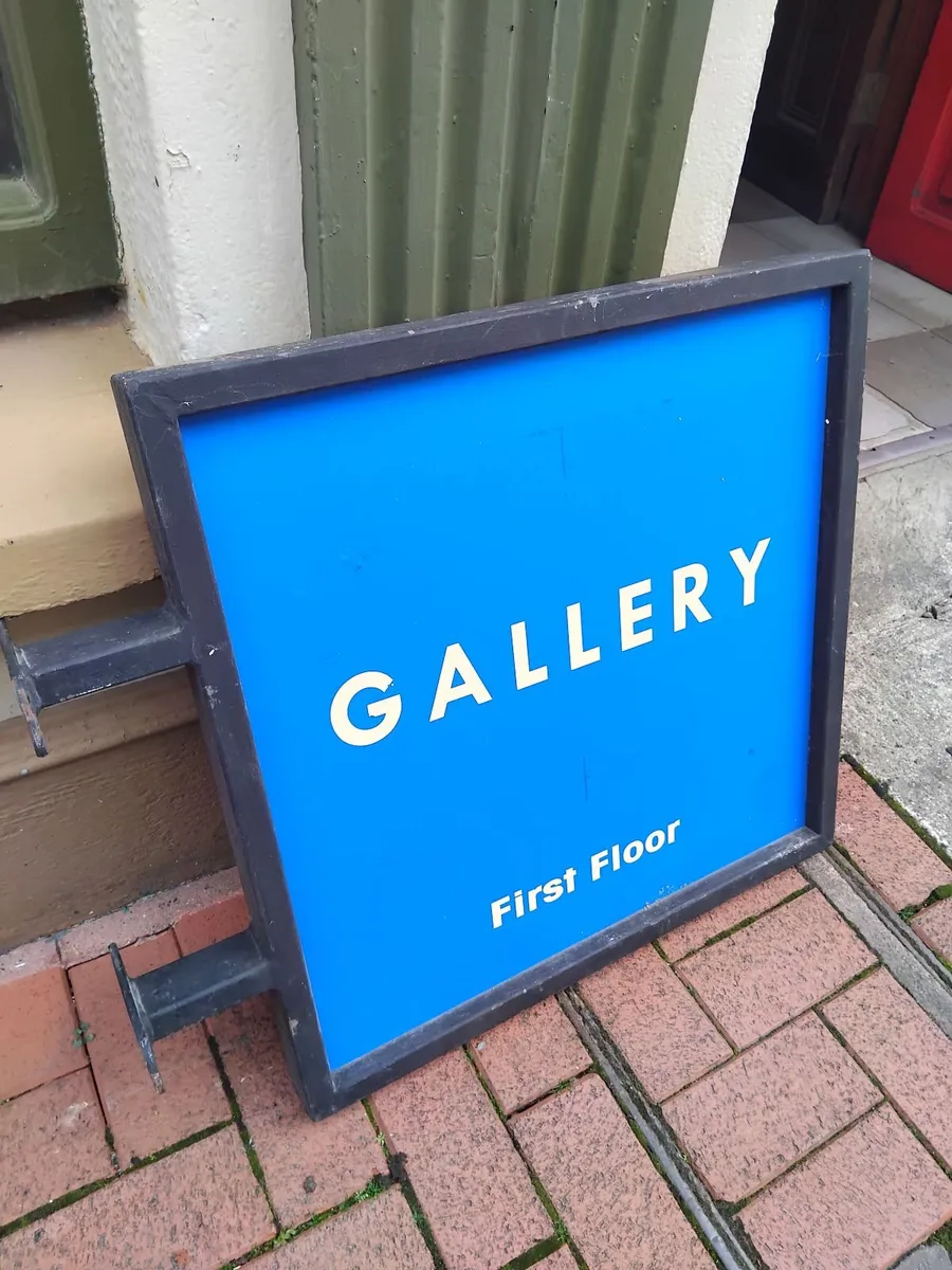 Cast iron double sided sign - Image 1