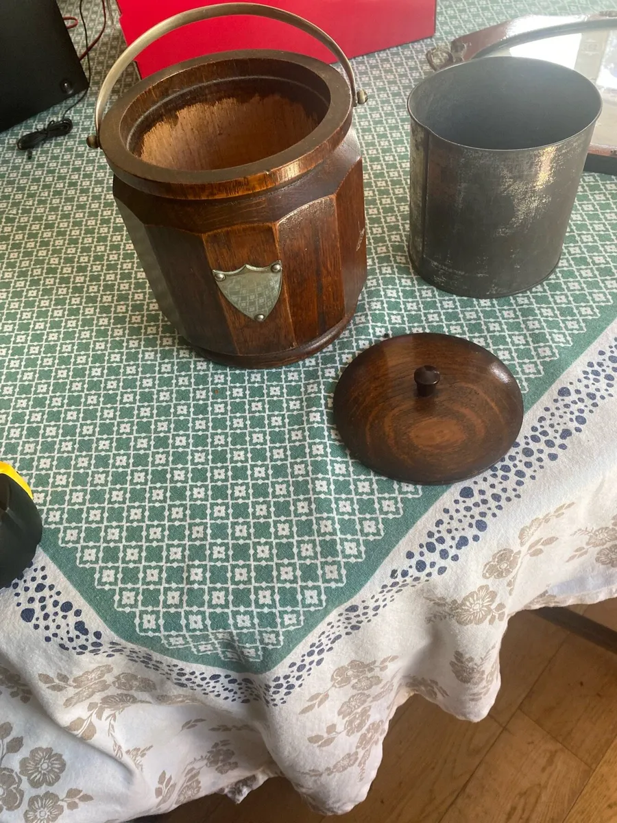 Antique biscuit barrel - Image 2