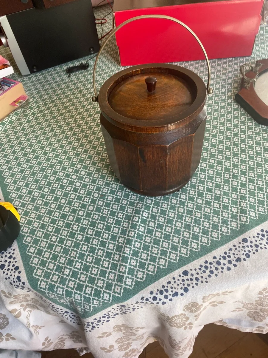 Antique biscuit barrel - Image 4