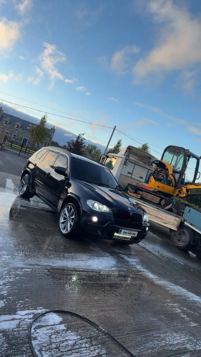 BMW X5 Crew Cab - Image 1