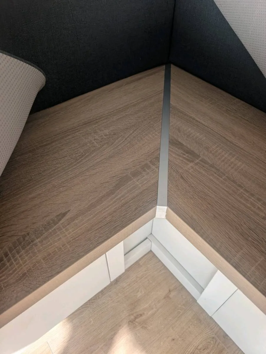 Dining nook with storage - Image 3