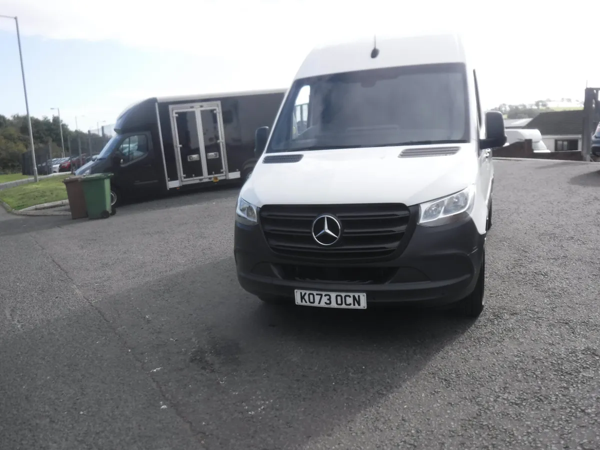 Mercedes Sprinter 315 mwb high roof panel van 2024 - Image 3