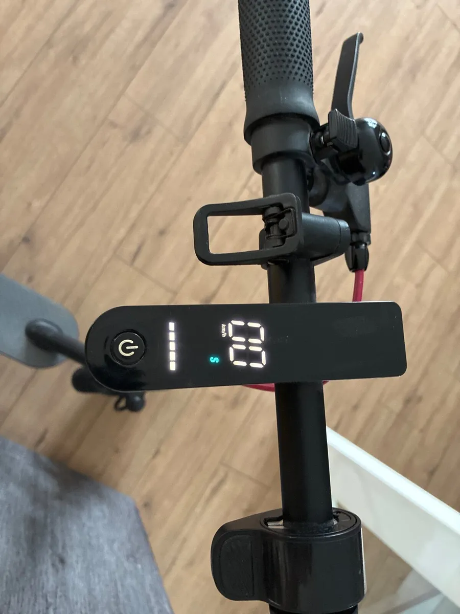 Electric scooter - Image 2