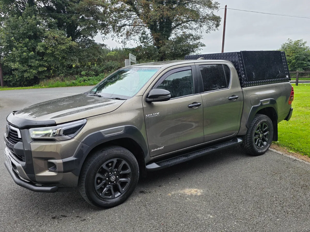 2023 Toyota Hilux 2.8 d4d Invincible X  Auto - Image 4