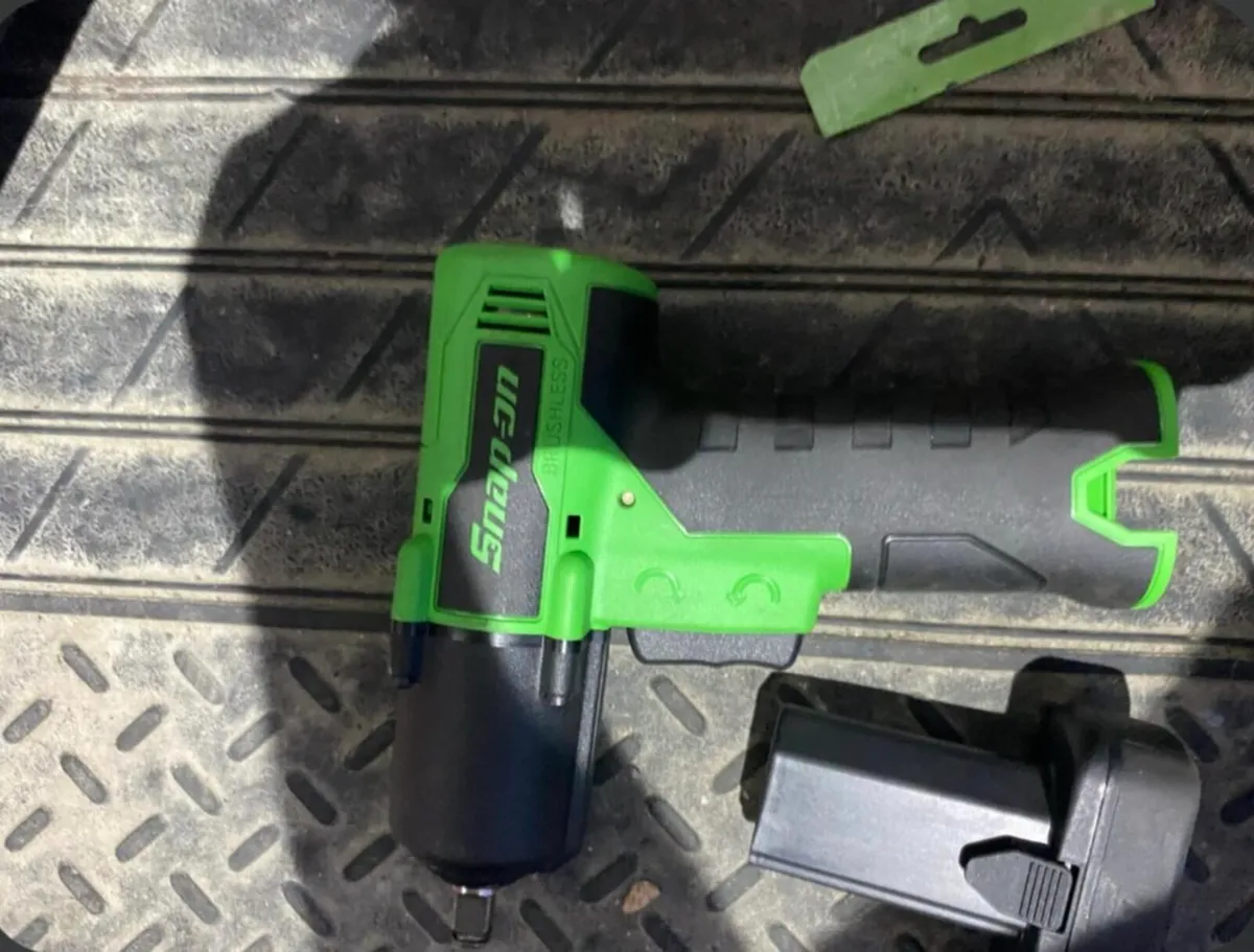 Snap on 3/8 impact wrench - Image 3