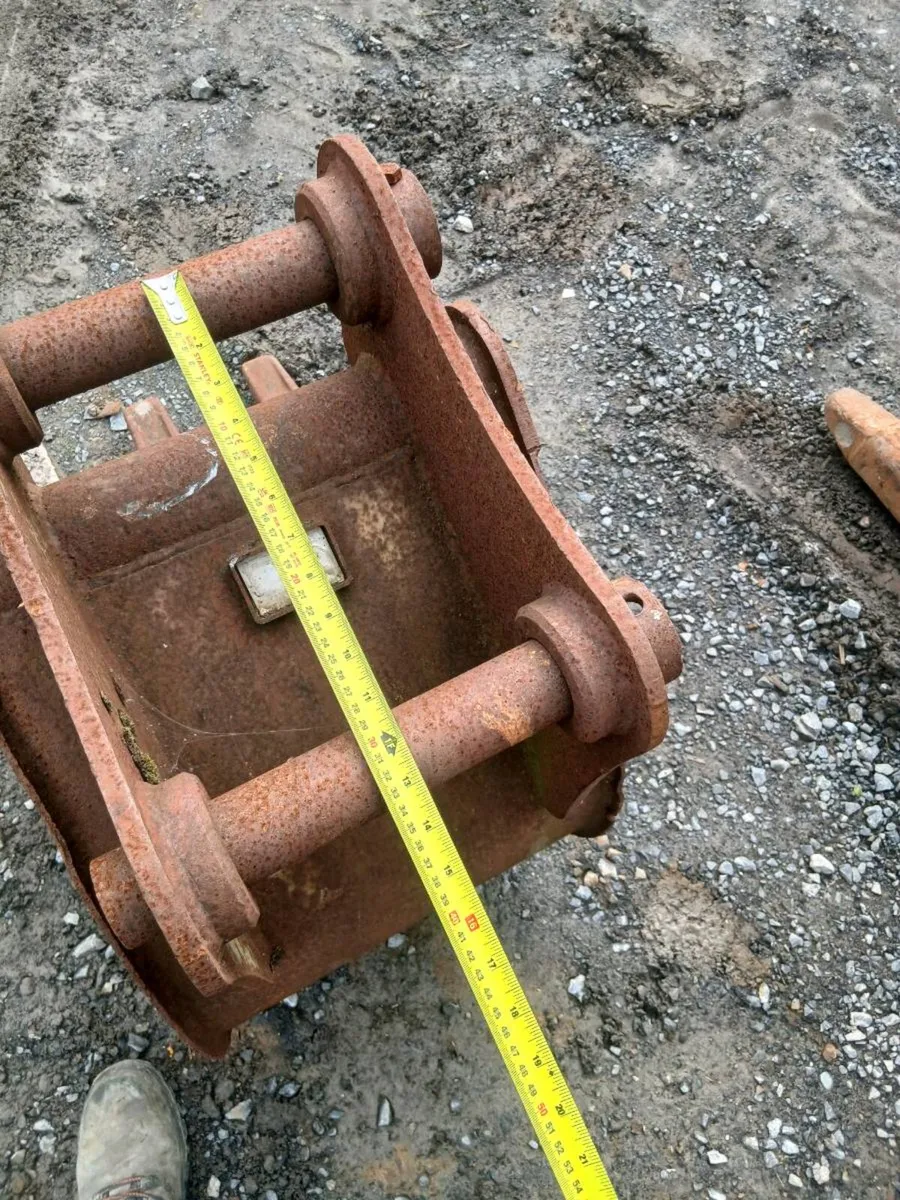 18 inch bucket to suit 6t Digger - Image 3