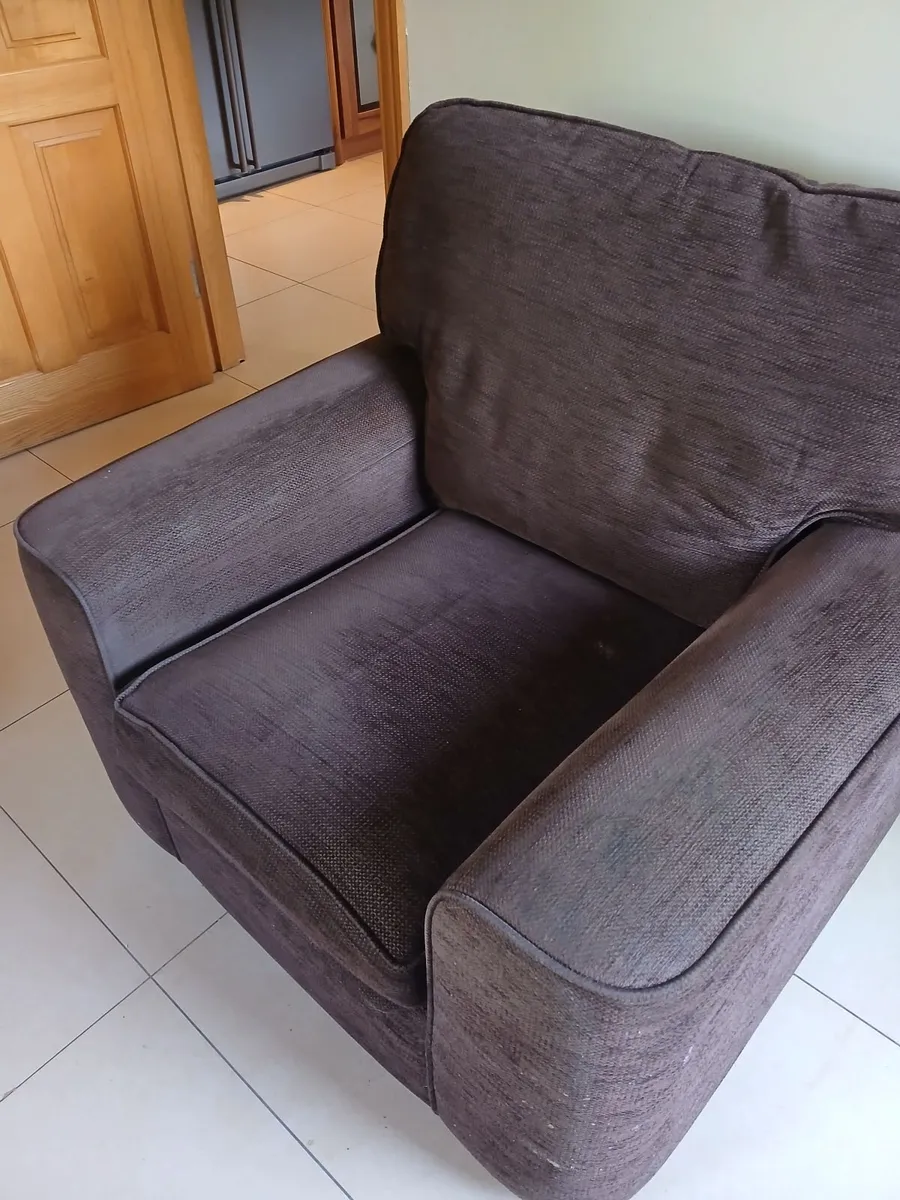 Couch - Image 4