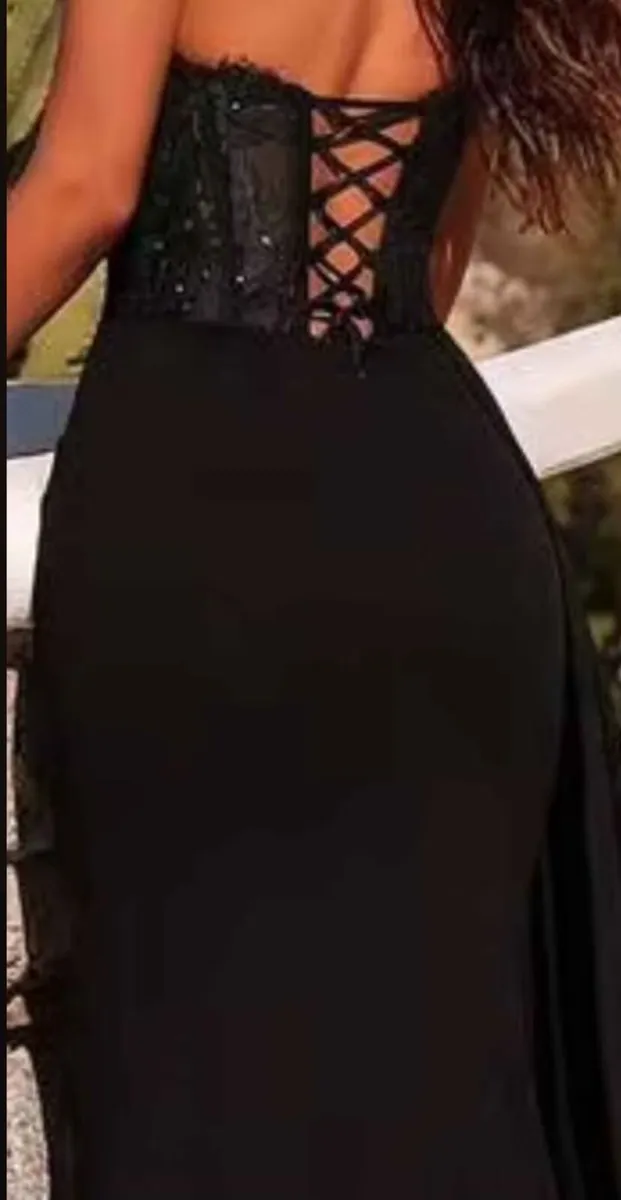 Black bodice corset style full length dress - Image 1