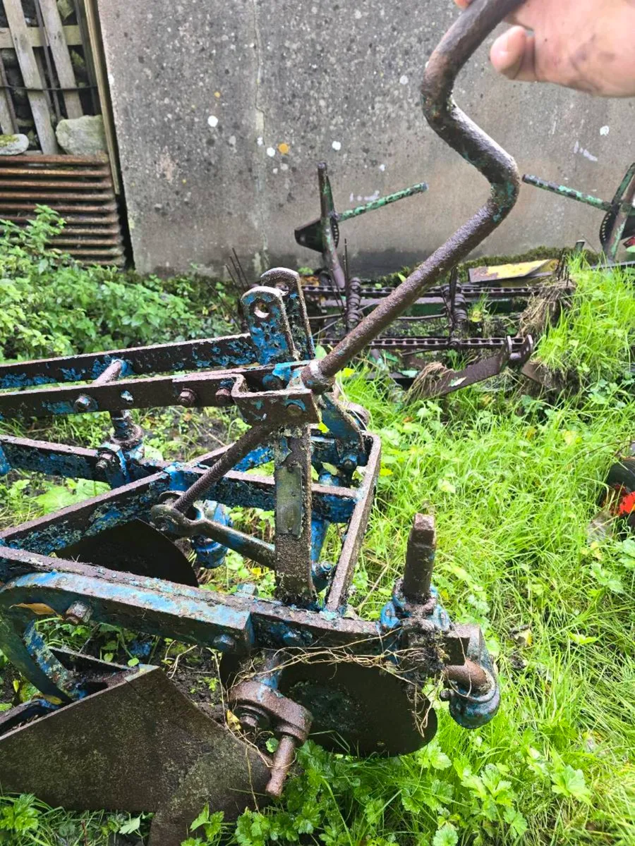 Vintage plough and scuffler - Image 3