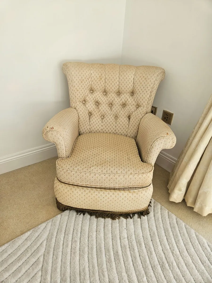Antique chairs - Image 3