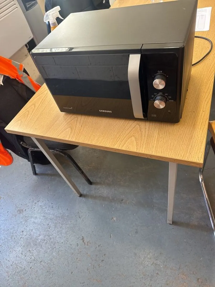 microwave - Image 1