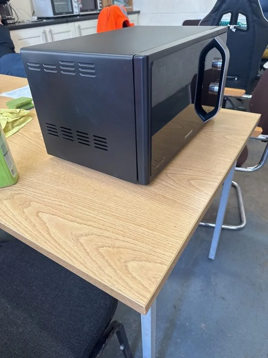 microwave - Image 4
