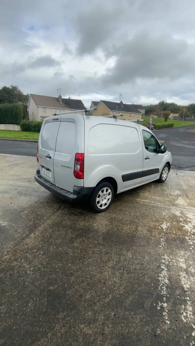 2011 Peugeot partner - Image 3