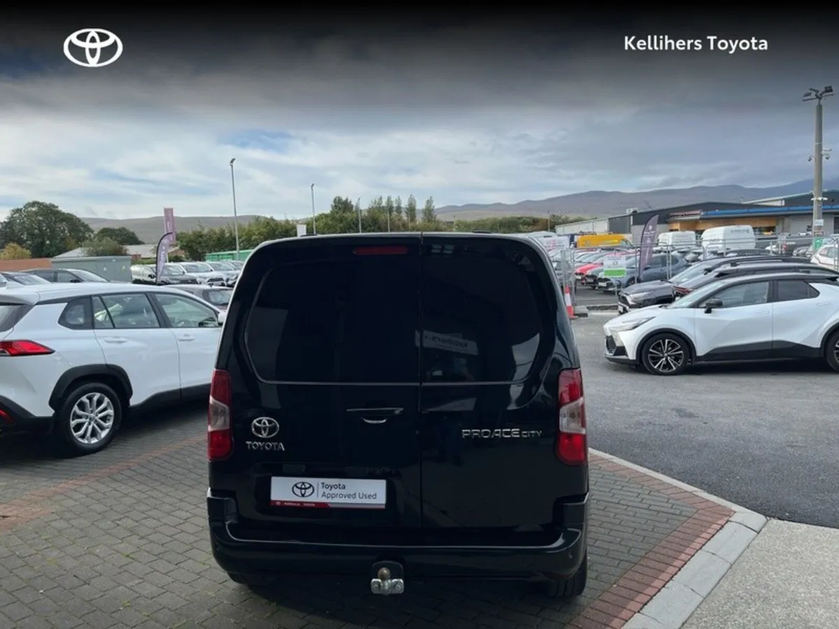Toyota Proace City BUY & FLY SALE!!! - Image 4