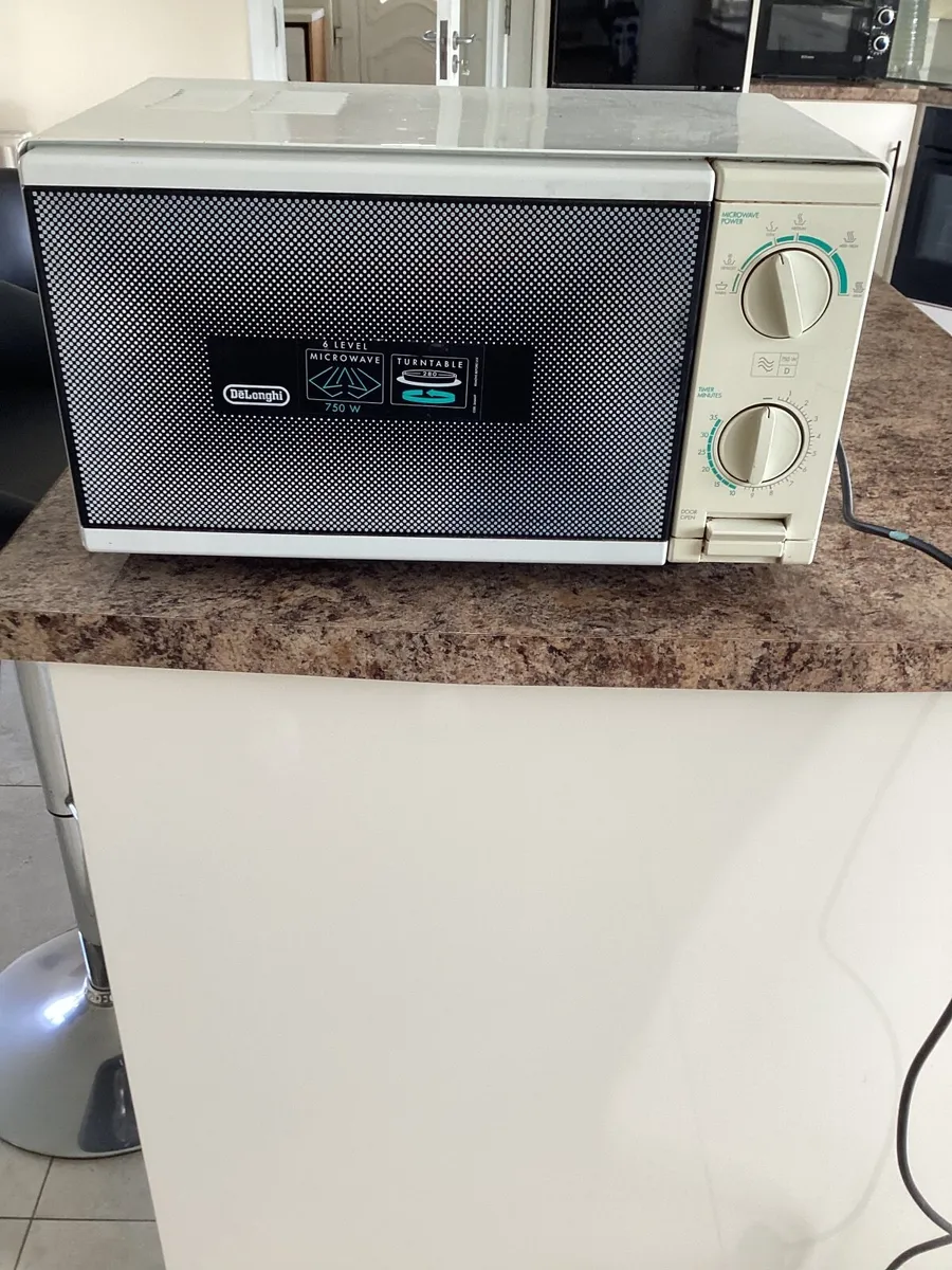 Microwave, desk with 3 drawers and toaster - Image 1
