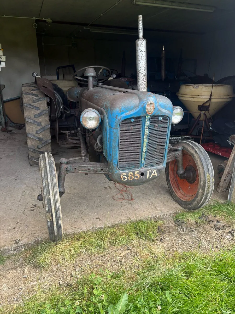 Fordson dexta and live drive Dexta - Image 3